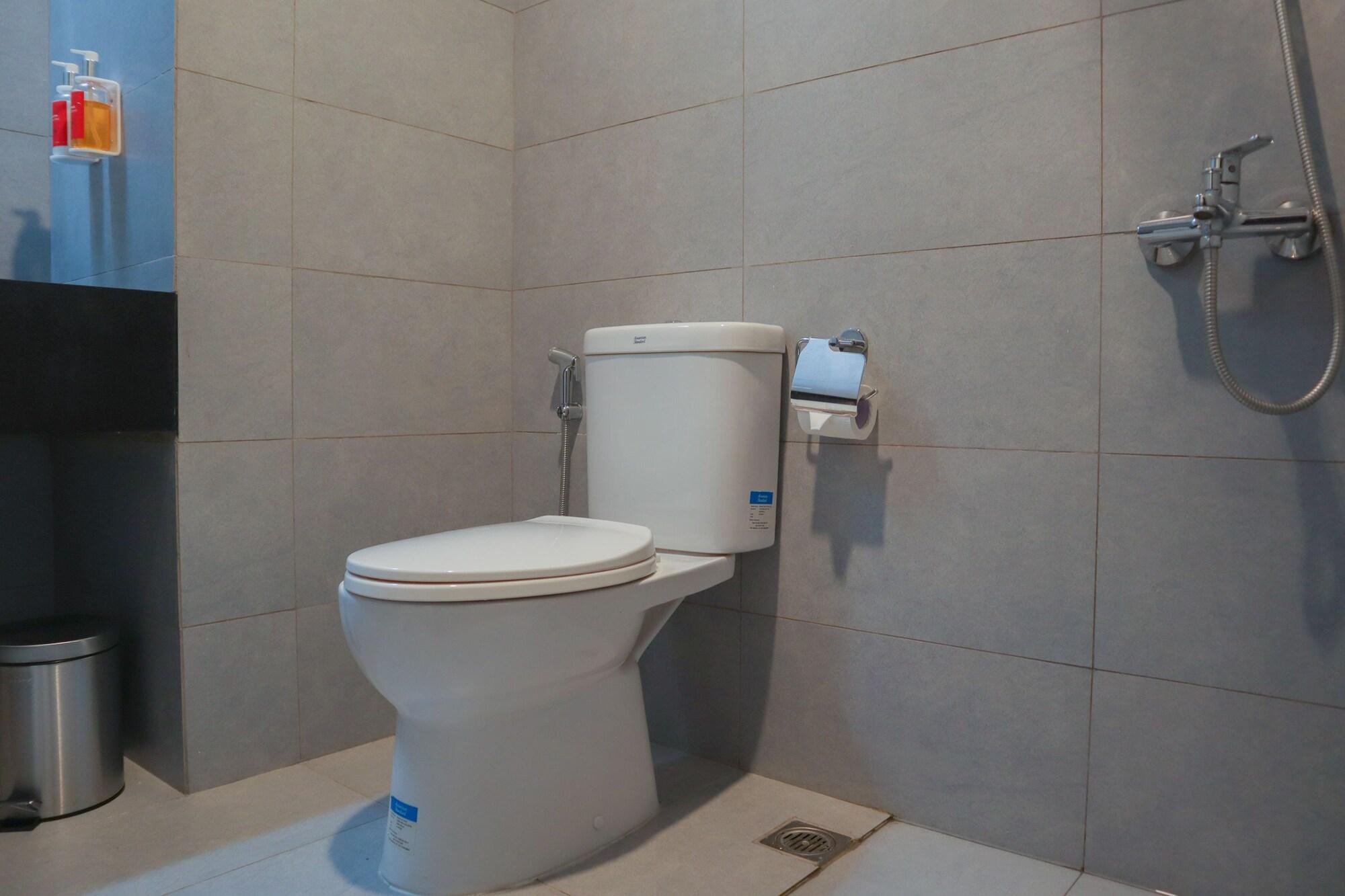 Super Oyo Townhouse 2 Hotel Gunung Sahari Jakarta Luaran gambar