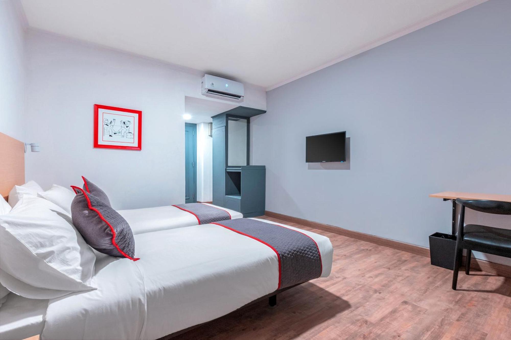 Super Oyo Townhouse 2 Hotel Gunung Sahari Jakarta Luaran gambar