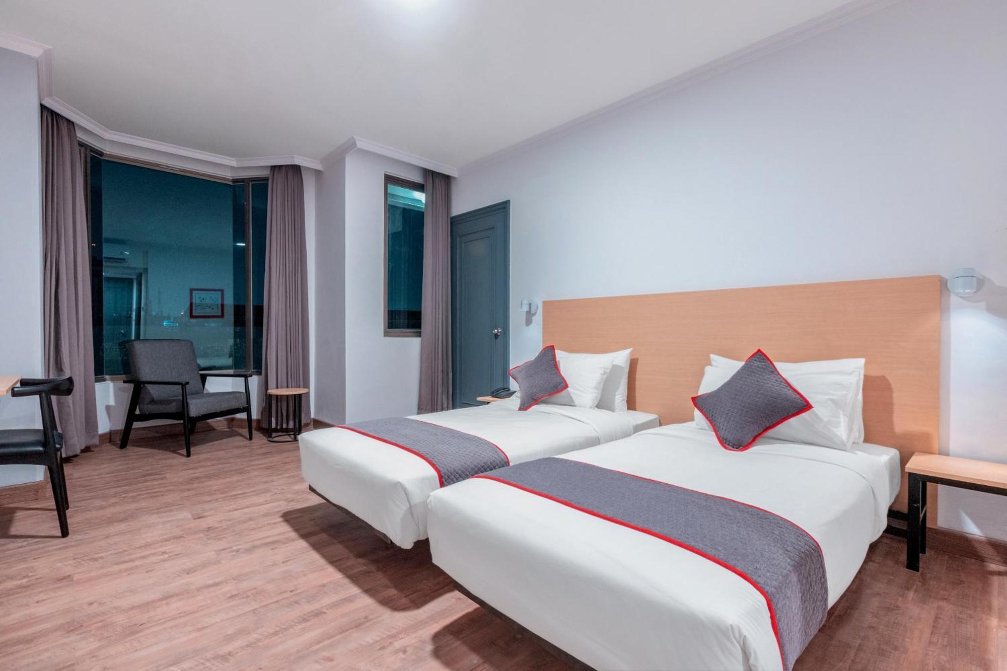 Super Oyo Townhouse 2 Hotel Gunung Sahari Jakarta Luaran gambar